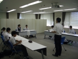 写真：広報活動の様子（仙台市立東華中学校２年生）