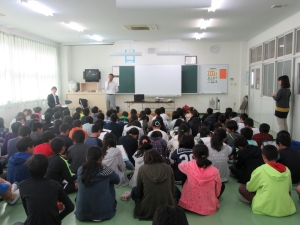 画像の代替テキストを入力ください。